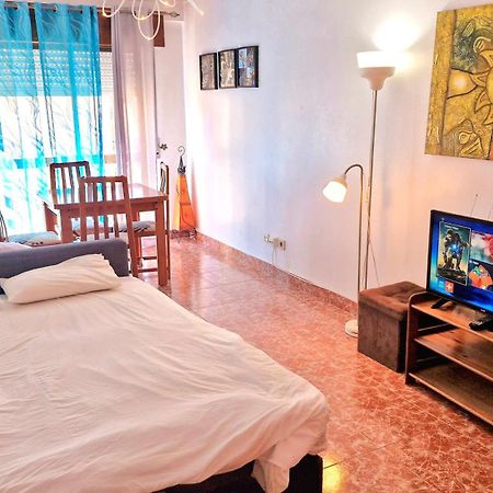 Enjoy Lisbon Cascais Sintra 1200 Metres To Metro Blue Line Sintra Rail Line Free Parking Amadora Exterior foto