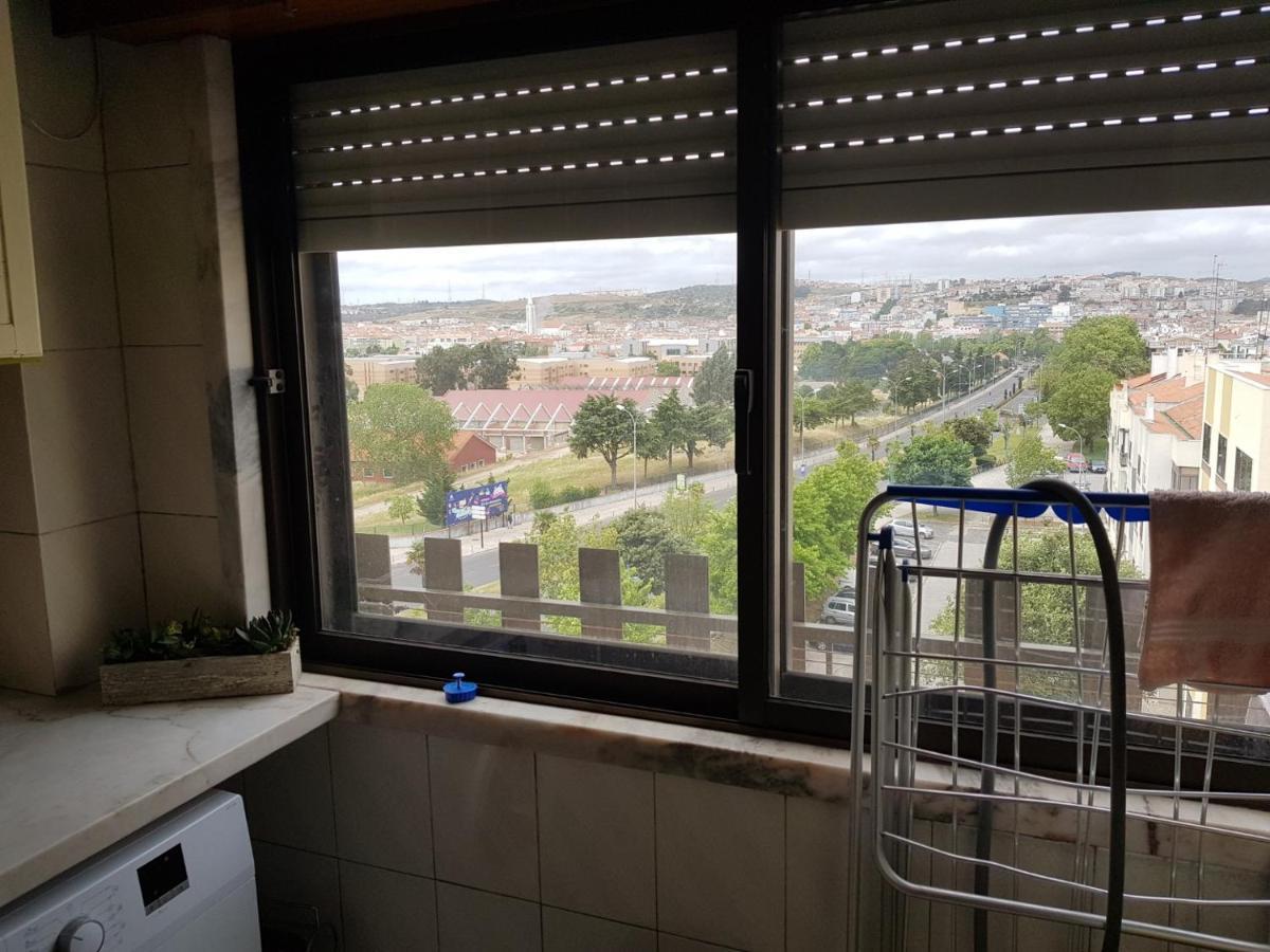 Enjoy Lisbon Cascais Sintra 1200 Metres To Metro Blue Line Sintra Rail Line Free Parking Amadora Exterior foto