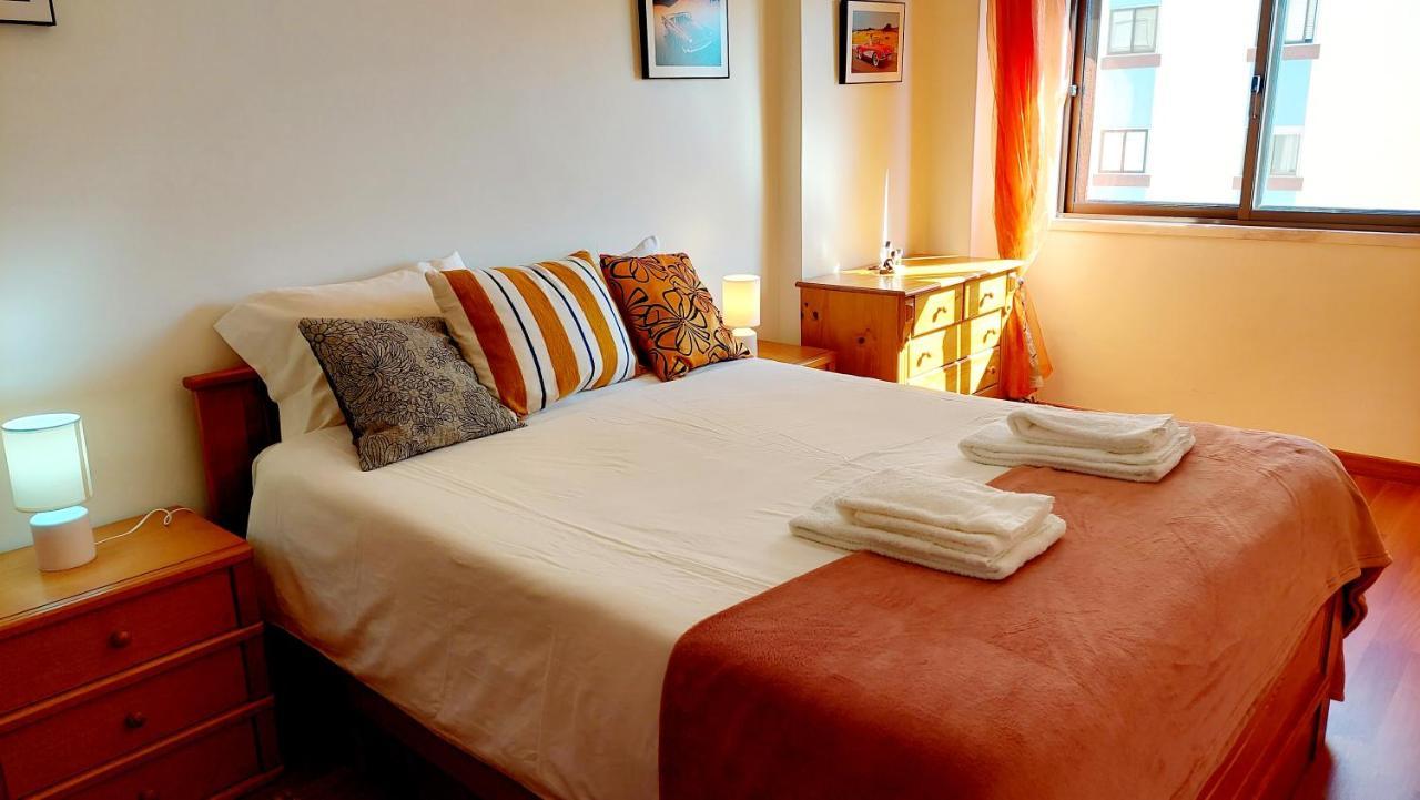 Enjoy Lisbon Cascais Sintra 1200 Metres To Metro Blue Line Sintra Rail Line Free Parking Amadora Exterior foto