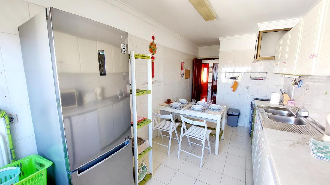 Enjoy Lisbon Cascais Sintra 1200 Metres To Metro Blue Line Sintra Rail Line Free Parking Amadora Exterior foto