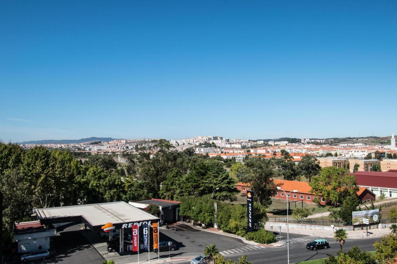 Enjoy Lisbon Cascais Sintra 1200 Metres To Metro Blue Line Sintra Rail Line Free Parking Amadora Exterior foto