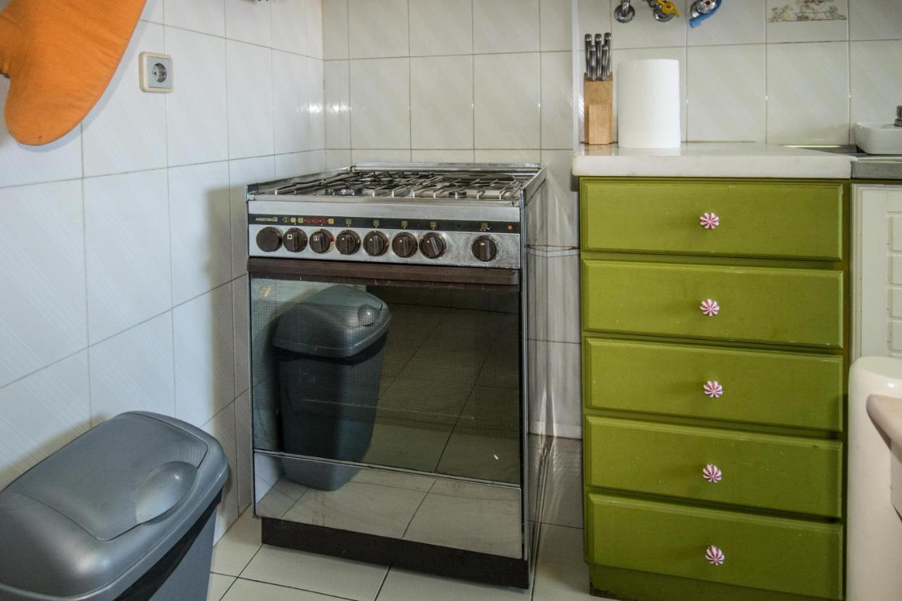 Enjoy Lisbon Cascais Sintra 1200 Metres To Metro Blue Line Sintra Rail Line Free Parking Amadora Exterior foto