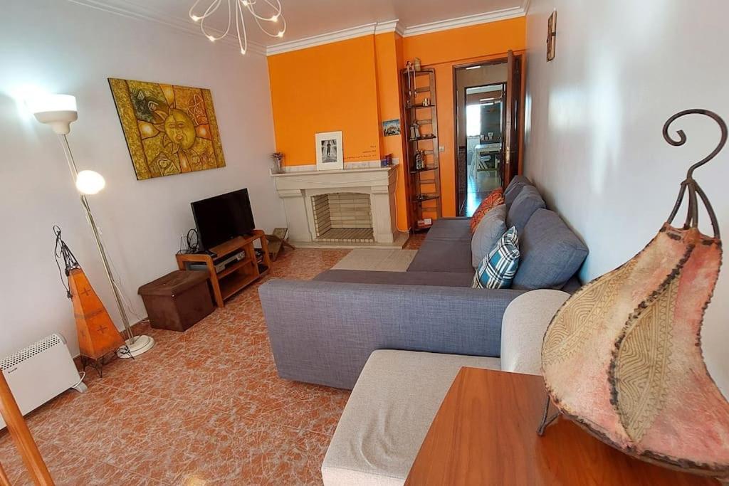 Enjoy Lisbon Cascais Sintra 1200 Metres To Metro Blue Line Sintra Rail Line Free Parking Amadora Exterior foto