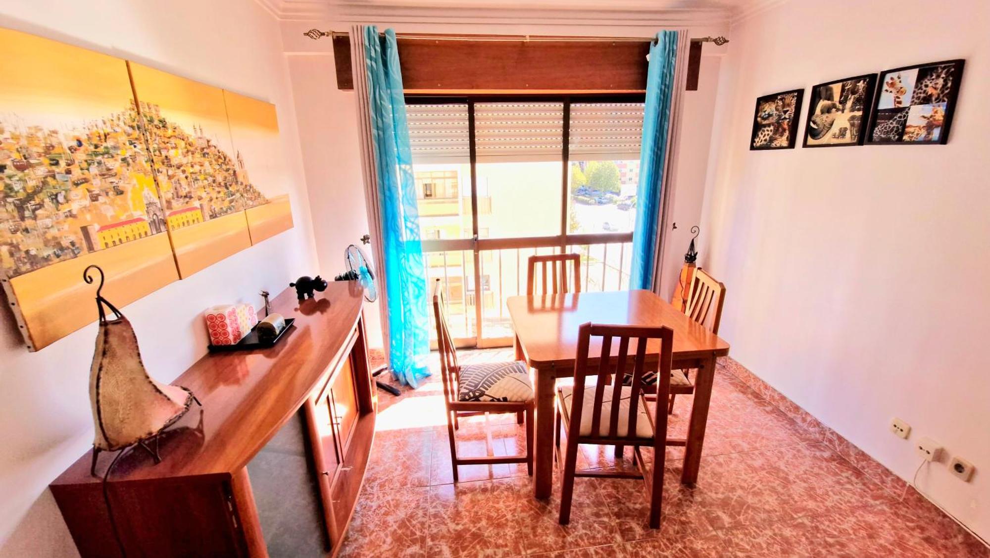 Enjoy Lisbon Cascais Sintra 1200 Metres To Metro Blue Line Sintra Rail Line Free Parking Amadora Exterior foto